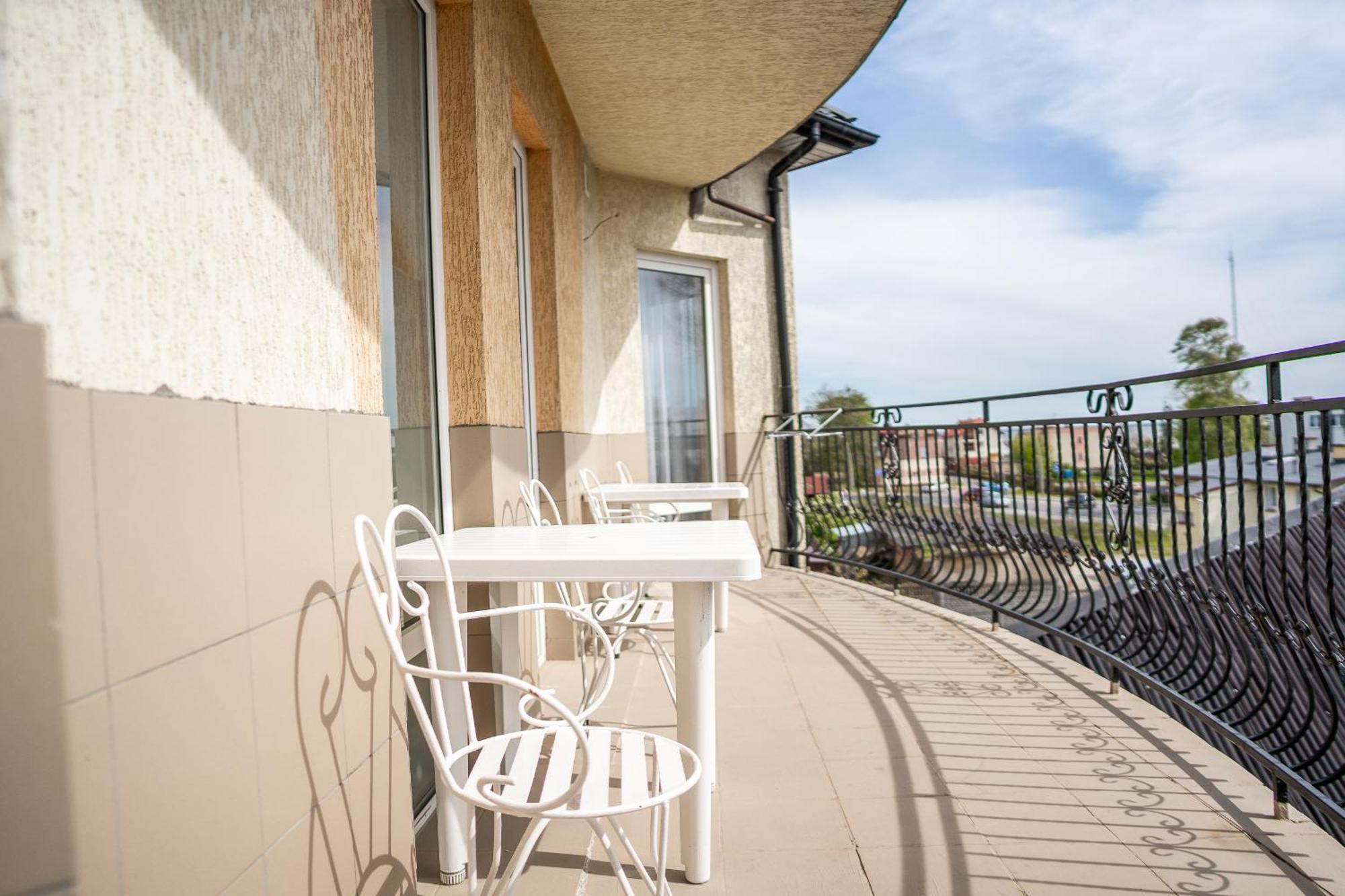 Max Apartamenty - Pokoje - Domki - Restauracja - Basen Mielno  Ngoại thất bức ảnh