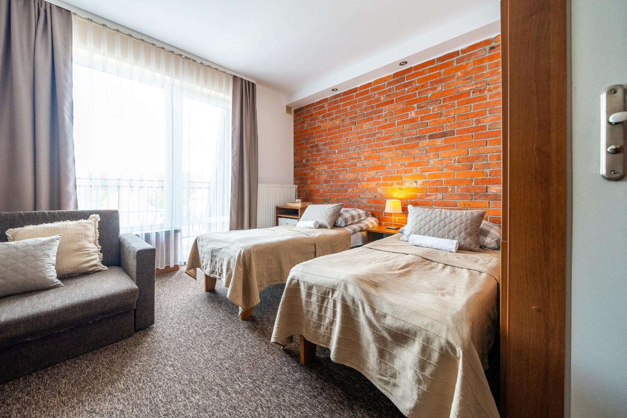 Max Apartamenty - Pokoje - Domki - Restauracja - Basen Mielno  Ngoại thất bức ảnh