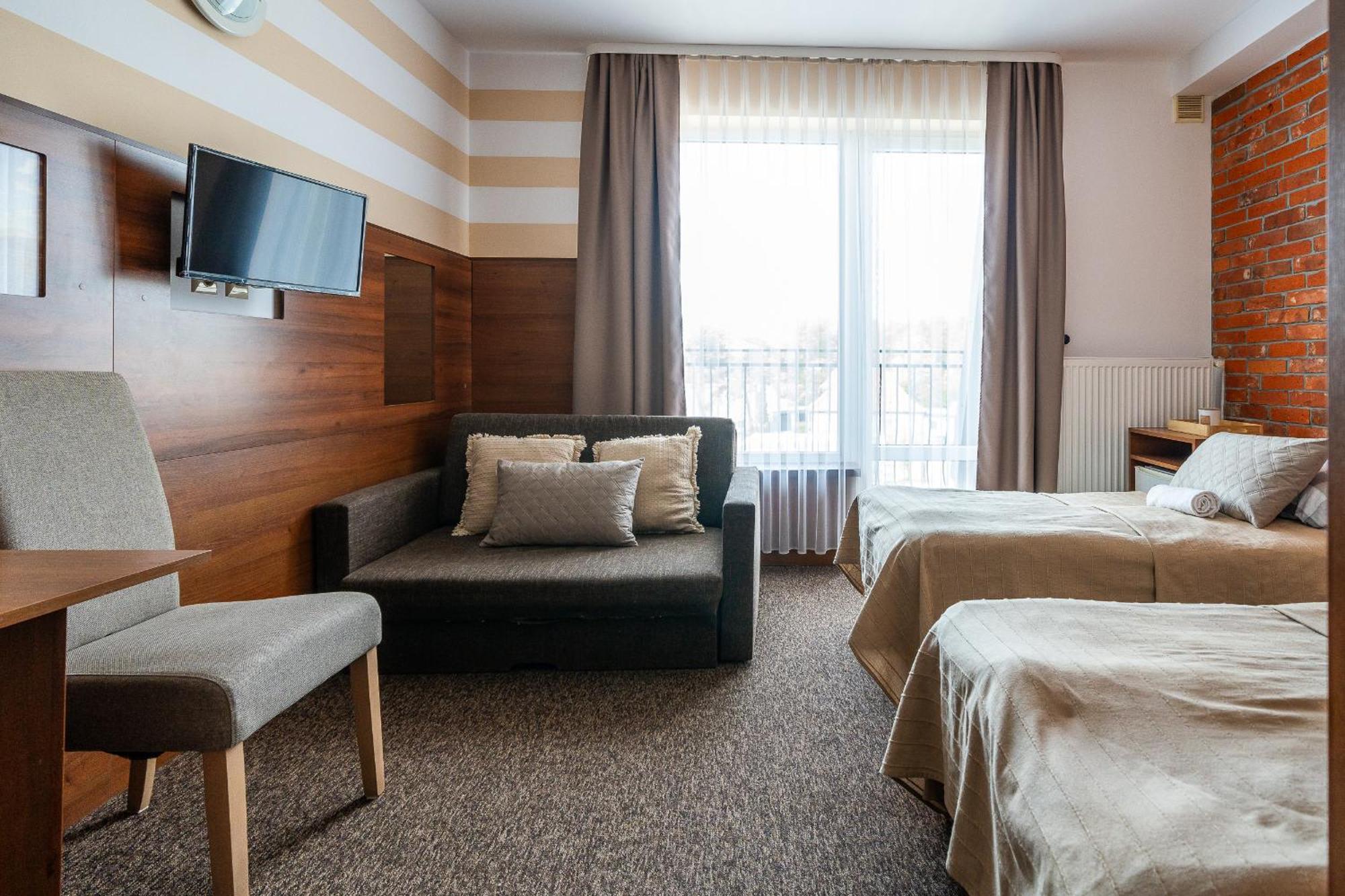 Max Apartamenty - Pokoje - Domki - Restauracja - Basen Mielno  Ngoại thất bức ảnh